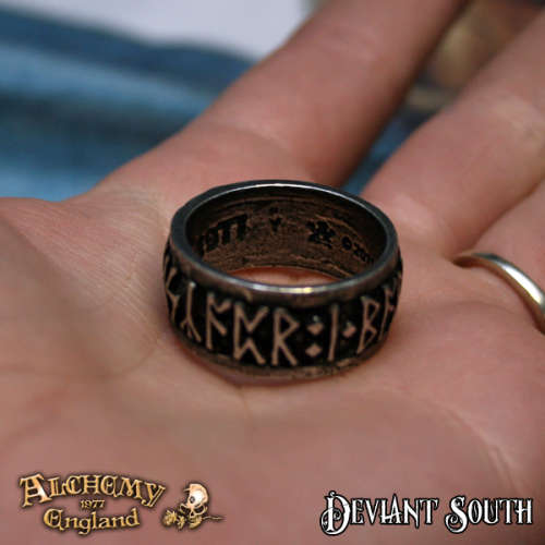 Alchemy Gothic AG-R173 Runeband - UK Size: Y | US Size: 12