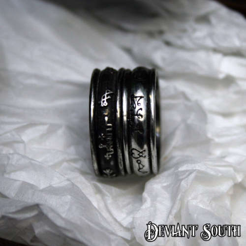 Alchemy Gothic AG-R212 Demon Black & Angel White - Size UK T