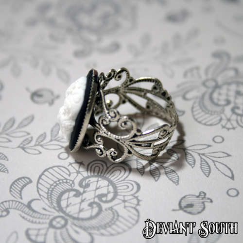 Sugar Skull Cameo Silver Ring - Small Cameo (18x13mm) - White