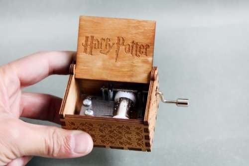 Harry Potter Hand Crank Wood Theme Music Box - Brown