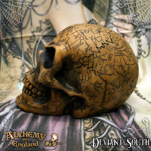 Alchemy Gothic V1 Omega Skull (resin ornament)