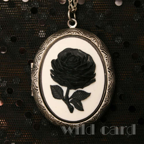 Cameo Locket - Black Rose