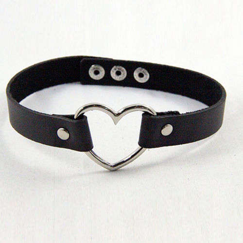 SALE! PU Leather Heart Choker - Black