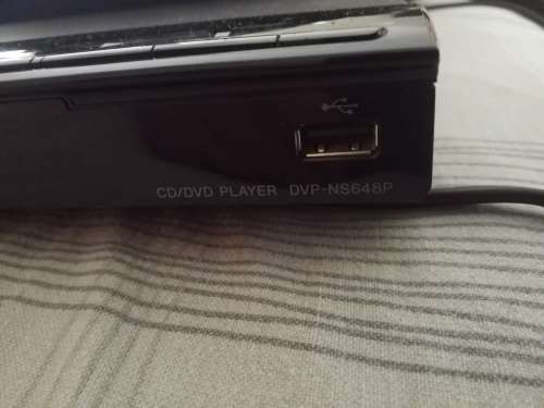 Sony CD/DVD Player DVP-NS648P