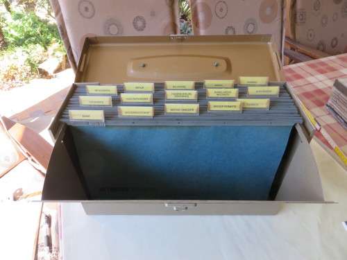 OLD METALL DEEDS BOX - CHENEY - NO KEY - 425 X 140 MM - 275 MM HIGH - AS PER SCAN