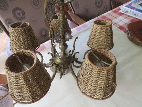 BEAUTIFUL CRAFTED 5 ARMED BRASS CHANDELIER  - APPR. 420 MM DIAM. - 340 MM HIGH - AS PER SCAN