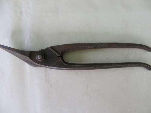 OLD TIN CUTTER - 250 MM - AS PER SCAN
