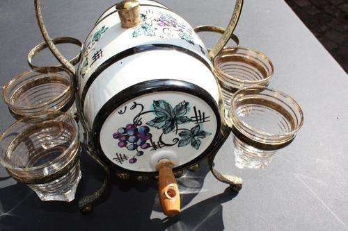 CERAMIC BARREL ON STAND WITH 4 GLASSES - FOR DISPLAY ONLY - PLEASE HAVE A LOOK