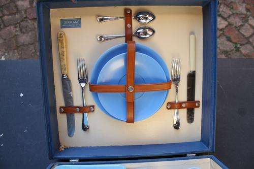 VINTAGE PICNIC SET - 340 X 320 MM - 155 MM HIGH - SIRRAM - ENGLAND - PLEASE HAVE A LOOK