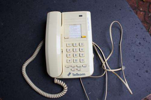 OLD TELEPHONE - TELKOM - SERIES 100 PIN - WORKING - PLEASE HAVE A LOOK