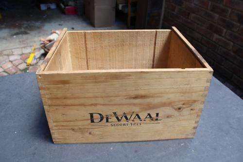 WOODEN WINE CRATE - 360 X 300 MM - 200 MM HIGH - DE WAAL - SEDERT 1715 - PLEASE HAVE A LOOK