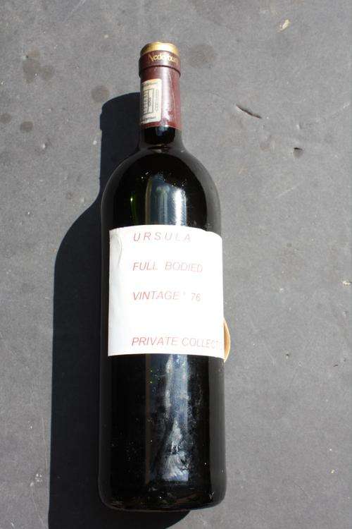 NEDERBURG RED WINE - URSULA - FULL BODIED - VINTAGE '76 - PRIVATE COLLECTION - A COLLECTORS ITEM