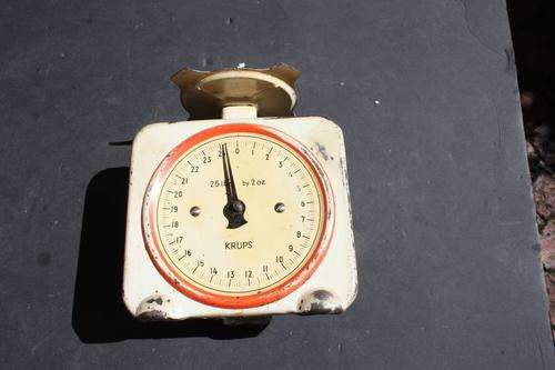 OLD KRUPS SCALE - UP TO 2 LBS - PLEASE HAVE A LOOK