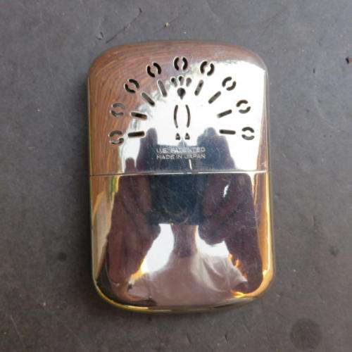 HAND WARMER - 70 X 95 MM - PEACOCK - U.S. PATENTED - MADE IN JAPAN - PLEASE HAVE A LOOK