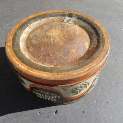 OLD TIN BOX - 140 MM DIAM. - 70 MM HIGH - MAC INTOSH - CHOCOLATE TOFFEES - PLEASE HAVE A LOOK