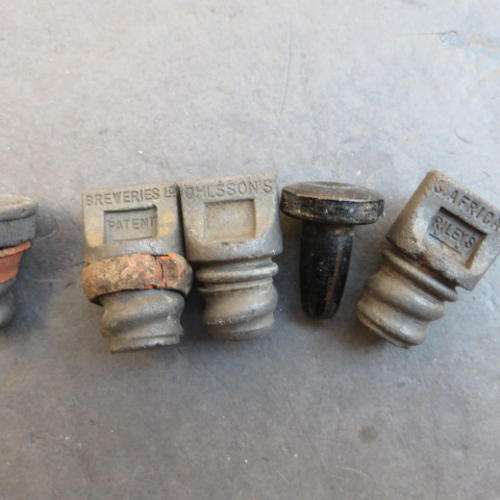 5 VARIOUS OLD HARD PLASTIC BOTTLE STOPPERS - PLEASE HAVE A LOOK