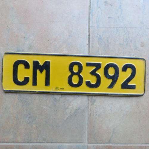 OLD SINGLE METAL NUMBER PLATE - CM 8392