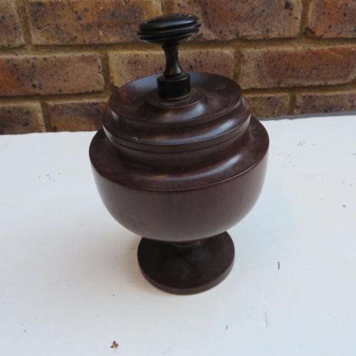 BEAUTIFUL CARVED WOODEN TRINKET BOX - 120 MM DIAM. - 130 MM HIGH