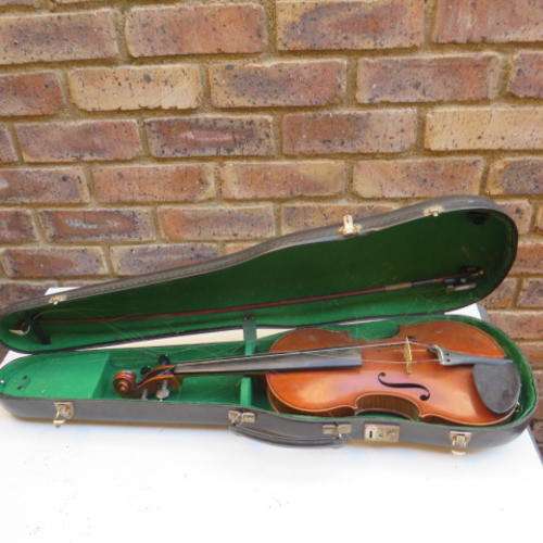 OLD VIOLIN - 600 MM - STATING DRESDEN ON THE BRIDGE - NEEDS TLC OR AS A COLLECTORS ITEM ONLY