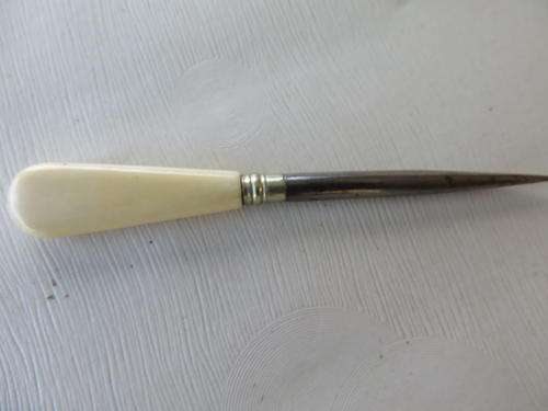 OLD DRESSMAKING UTENSIL - 95 MM
