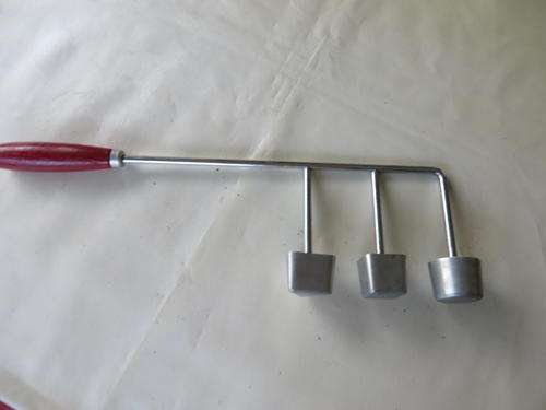 OLD DOUGH SNACKLE IRON - 140 MM WIDE - 370 MM LONG - AS PER SCAN