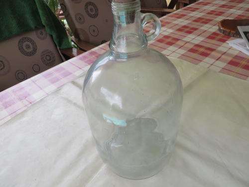 LARGE 4.5 LTR GLASS BOTTLE - 155 MM DIAM. - 330 MM TO THE TOP - AS PER SCAN