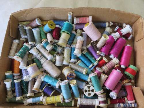 LARGE LOT OF INCOMPLETE THREADS - VARIOUS COLOURS - AS PER SCAN