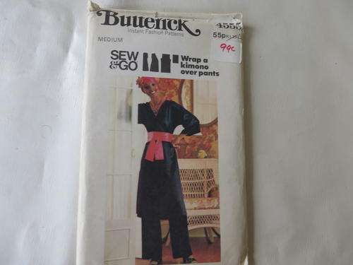 BUTTERICK - PATTERN NO. 4555 - SIZE MEDIUM  - FACTORY FOLDED - AS PER SCAN