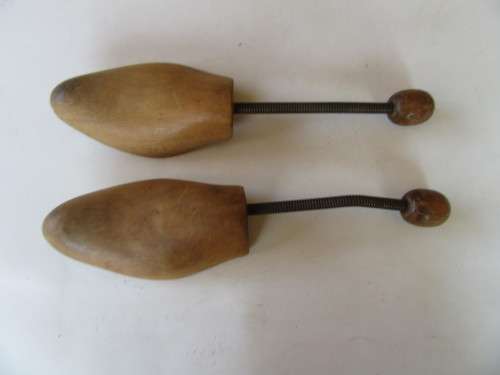 WOODEN SHOE SPANNERS - SIZE 5 - AS PER SCAN