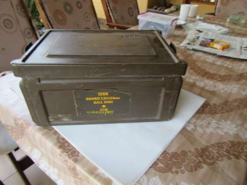 OLD METAL AMMUNITION BOX - 420 X 280 MM - 200 MM HIGH - AS PER SCAN