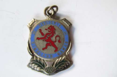 BADGE HIGHLAND GAMES PRETORIA - AS PER SCAN - WILL COMBINE POSTAGE