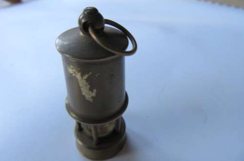 SMALL BRASS ORNAMENT FOR YOUR PRINTERS TRAY - LAMP - AS PER SCAN - PLEASE ASK FOR COMBINED POSTAGE