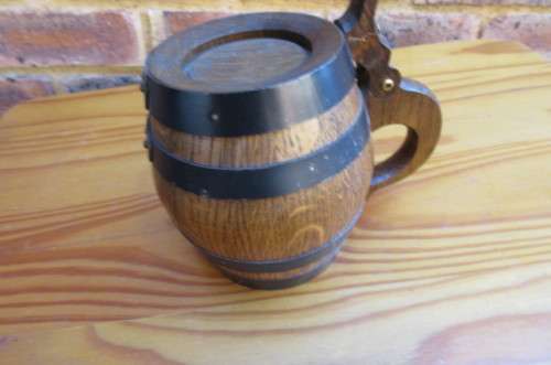 WOODEN BEER TANKARD - 110 MM DIAM. - 125 MM HIGH - AS PER SCAN