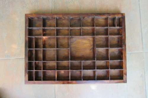 WOODEN PRINTERS TRAY - 520 X 360 X 40 MM - AS PER SCAN