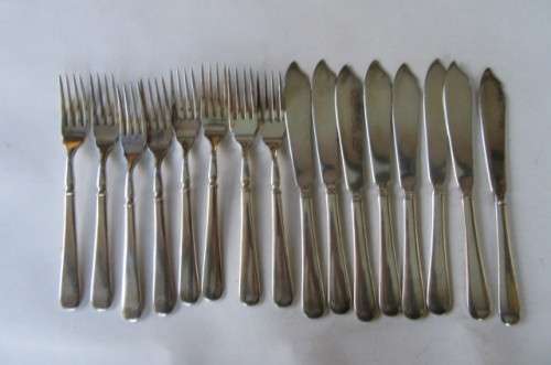 16 PIECE CUTLERY SET - EPNS - A - BEDFORD PLATE - AS PER SCAN