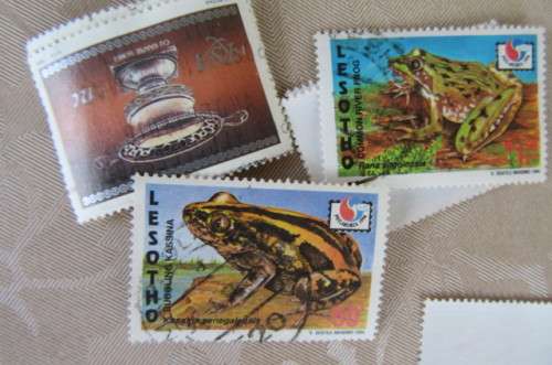 HUNDREDS OF DOUBLED STAMPS - BOTSWANA, LESOTHO, TRANSKEI, ZAMBIA, SWAZILAND - AS PER SCAN