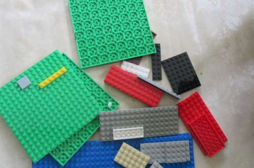 VARIOUS LEGO PLATES - AS PER SCAN