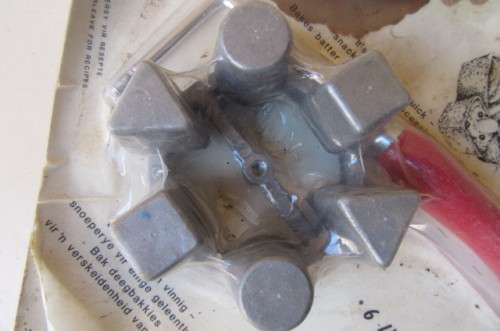 ORIGINAL SIX IN ONE SNACKLE IRON