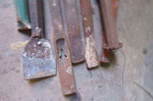 11 VARIOUS WELL USED CHISELS - AS PR SCAN - TO BE COLLECTED