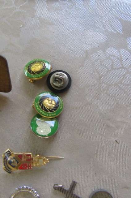 LUCKY DIP - SMALL BASKET FULL OF UNCHECKED JEWELLERY - FINDS POSSIBLE- 60 ITEMS - BID PER ITEM