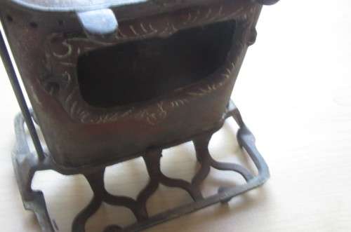 VINTAGE METAL STAND FOR STOVE IRON - APPR. 170 X 130 MM - 175 MM HIGH - NICE DISPLAY ITEM