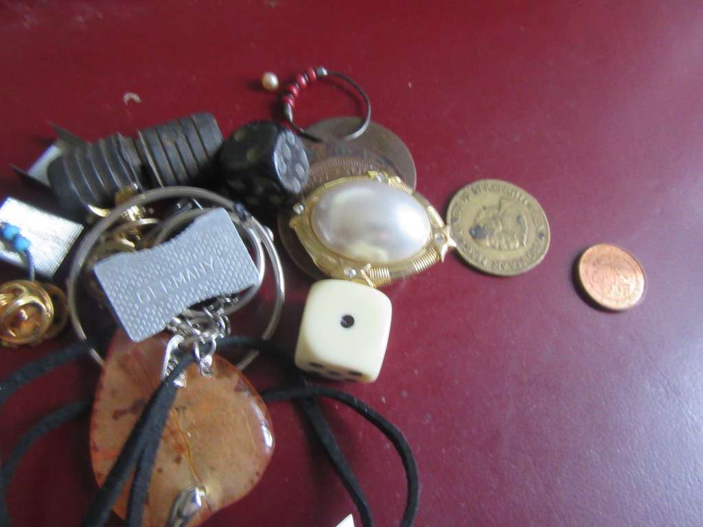 CRAVEN `A` JUNK TIN WITH GOODDIES INSIDE - AS PER SCAN- MD