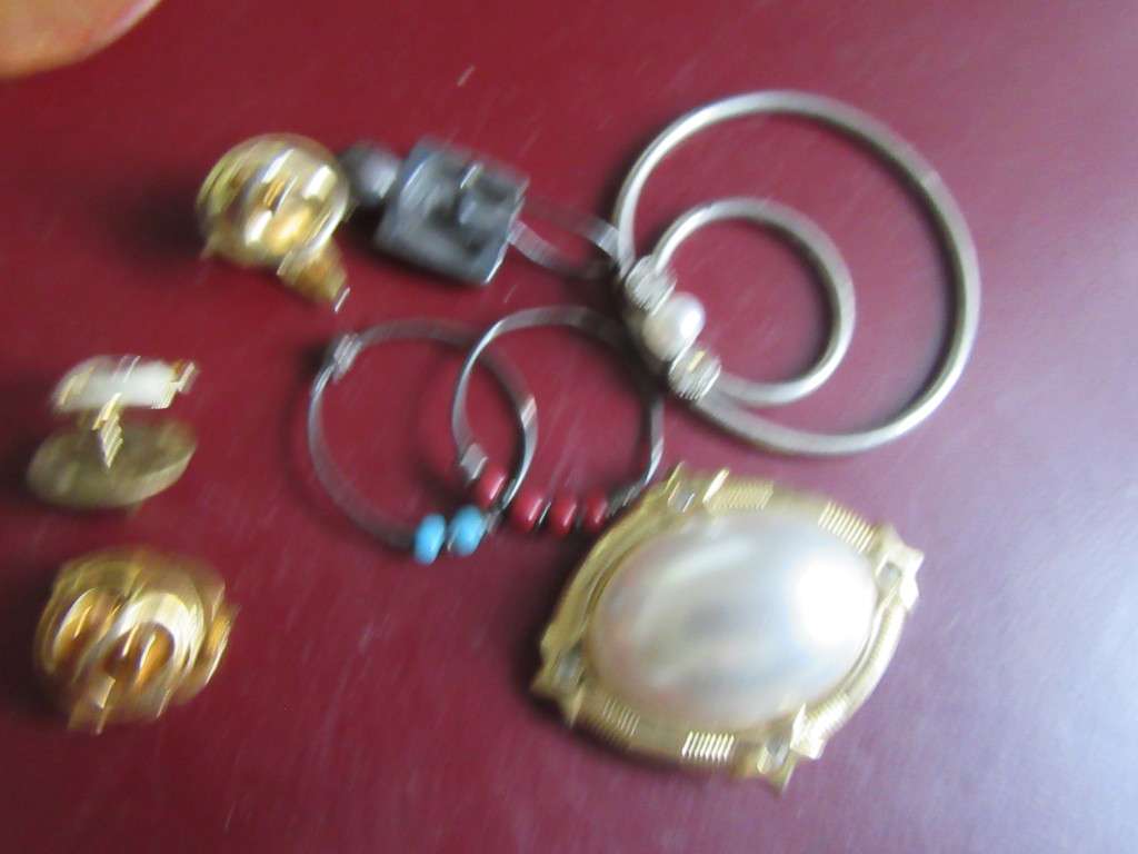 CRAVEN `A` JUNK TIN WITH GOODDIES INSIDE - AS PER SCAN- MD