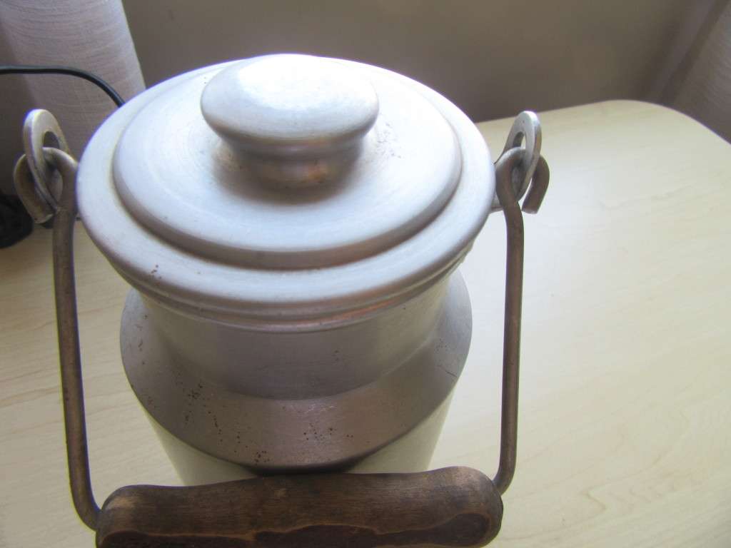 VINTAGE ALUMINIUM MILK CAN FROM GERMANY - APPR. 100 MM DIAM. - 120 MM HIGH - AS PER SCAN