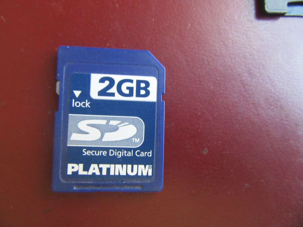 MEMORY CARD CLEARANCE -- 6 VARIOUS - AS PER DESCRIPTION - LD