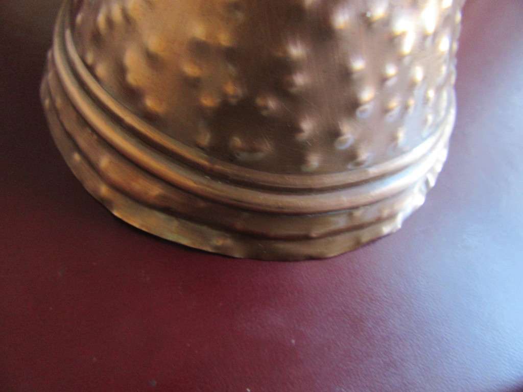 VINTAGE HAMMERED COPPER JUG - 140 MM DIAM.- 115MMHIGH - AS PER SCAN