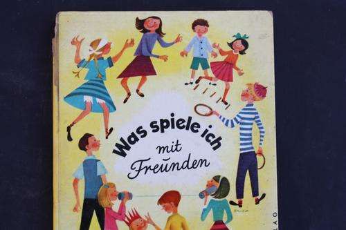 WAS SPIELE ICH MIT FREUNDEN - CHILDREN