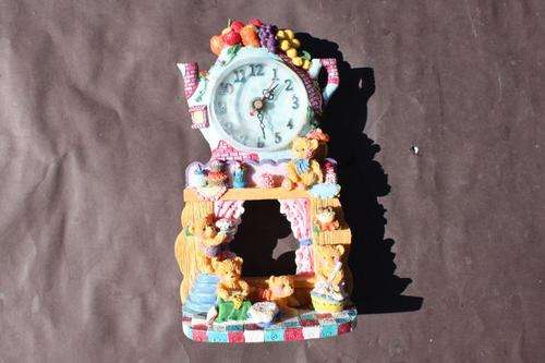 STONE BEAR CLOCK - BATTERY OPERATED - 200 MM
