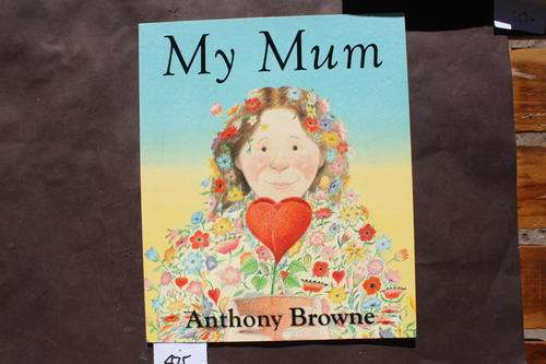 MY MUM - A.BROWNE - 2006