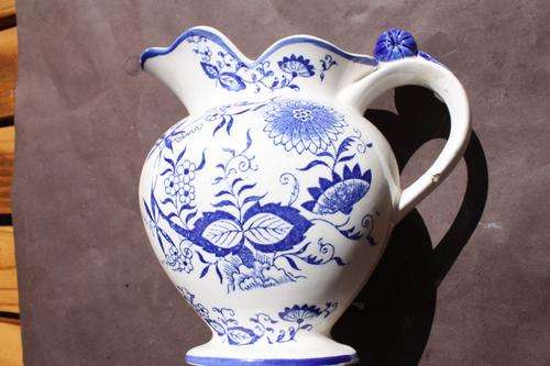 JAR - 135 MM HIGH - MEISSEN - BLUE ONION